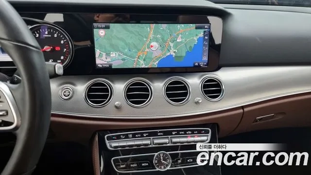 Mercedes-Benz E-Class W213 2019 Белый из Кореи, фото 5