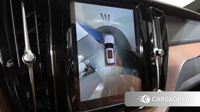 Volvo XC60 second Generation 2023 Белый из Кореи, фото 5