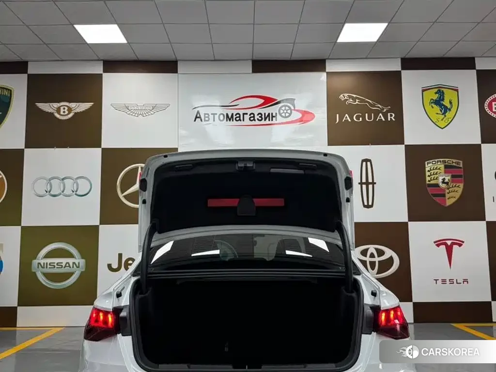 Audi A3 2022 Белый из Китая, фото 5