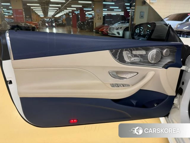 Mercedes-Benz E-Class W213 2021 Белый из Кореи, фото 5