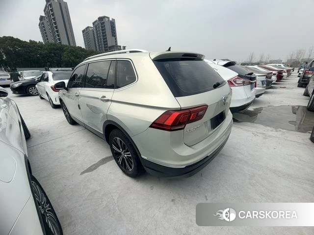 Volkswagen Tiguan L 2019 Серебристо-серый из Китая, фото 5