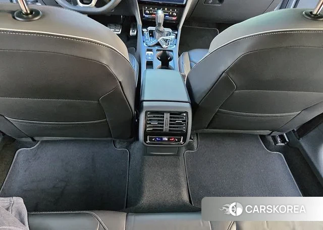 Volkswagen Arteon 2023 Серебристо-серый из Кореи, фото 5