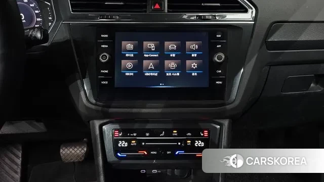 Volkswagen Tiguan second Generation 2021 Белый из Кореи, фото 5