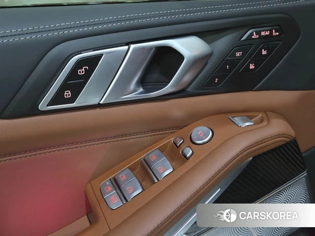 BMW X7 (G07) 2024 Белый из Кореи, фото 5