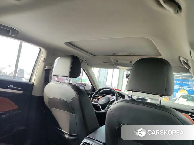 Volkswagen Bora 2022 Белый из Китая, фото 5