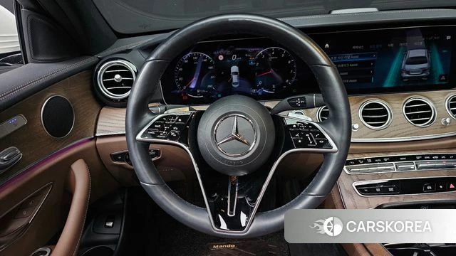 Mercedes-Benz E-Class W213 2022 Белый из Кореи, фото 5