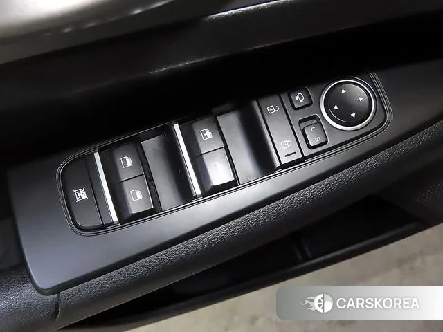 Kia The New K3 2nd generation 2021 Белый из Кореи, фото 5