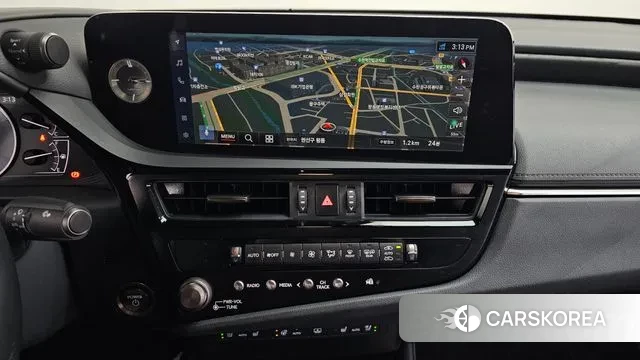 Lexus ES300h 7th generation 2023 Черный из Кореи, фото 5