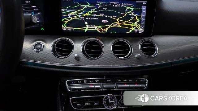 Mercedes-Benz E-Class W213 2019 Синий из Кореи, фото 5