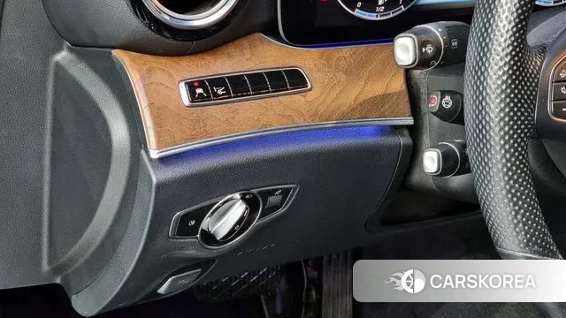 Mercedes-Benz E-Class W213 2018 Черный из Кореи, фото 5