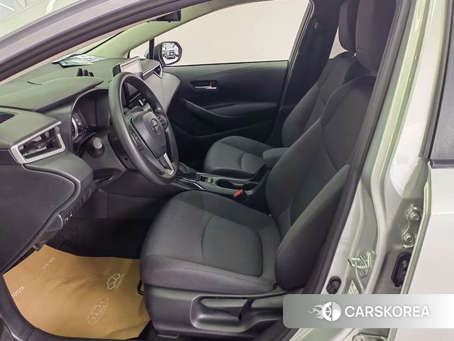 Toyota Corolla 2023 Серебристо-серый из Китая, фото 5
