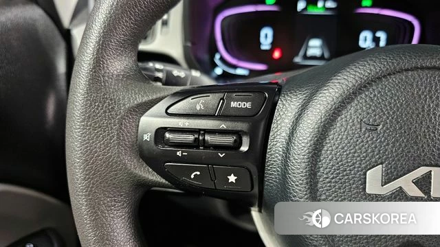 Kia The New Kia Ray 2023 Белый из Кореи, фото 5