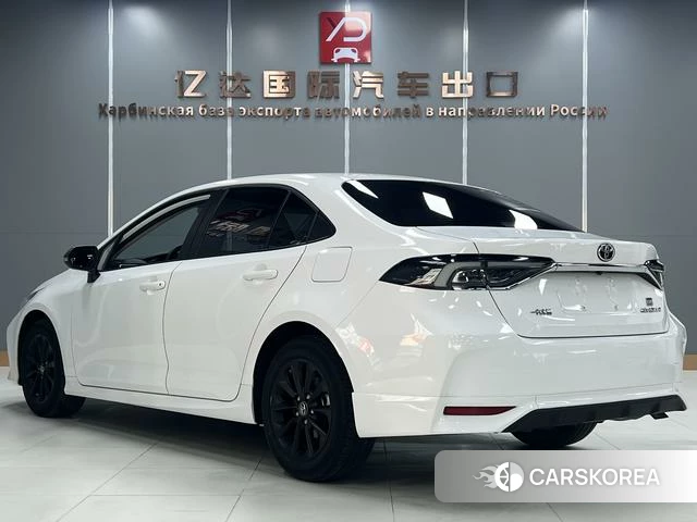 Toyota Corolla 2022 Белый из Китая, фото 5