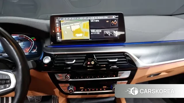 BMW 5 Series (G30) 2022 Синий из Кореи, фото 5