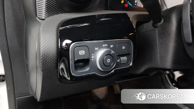 Mercedes-Benz A-Class W177 2021 Белый из Кореи, фото 5