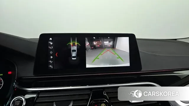 BMW 5 Series (G30) 2018 Белый из Кореи, фото 5