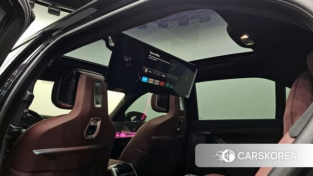 BMW 7 Series (G70) 2025 Черный из Кореи, фото 5
