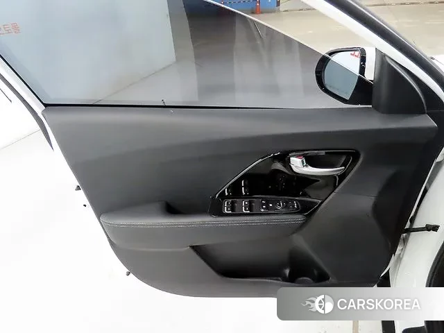 Kia The New Niro 2021 Жемчужный цвет из Кореи, фото 5