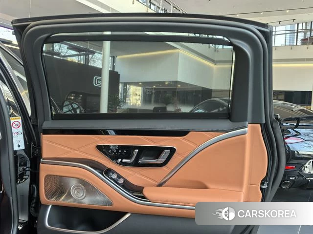 Mercedes-Benz Maybach S-class 2025 Черный из Китая, фото 5