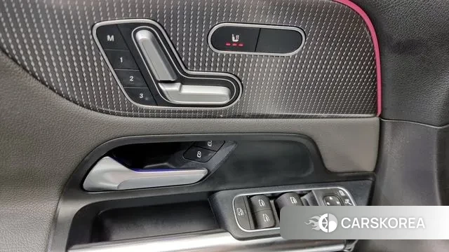 Mercedes-Benz EQA H243 2021 Белый из Кореи, фото 5