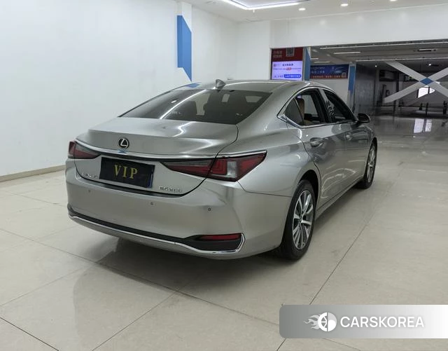 Lexus ES 2021 Шампань из Китая, фото 5