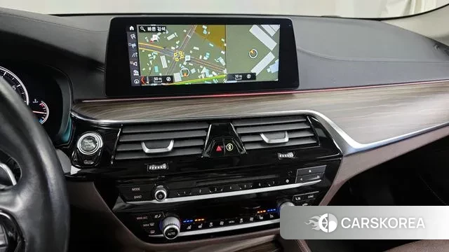 BMW 5 Series (G30) 2018 Черный из Кореи, фото 5