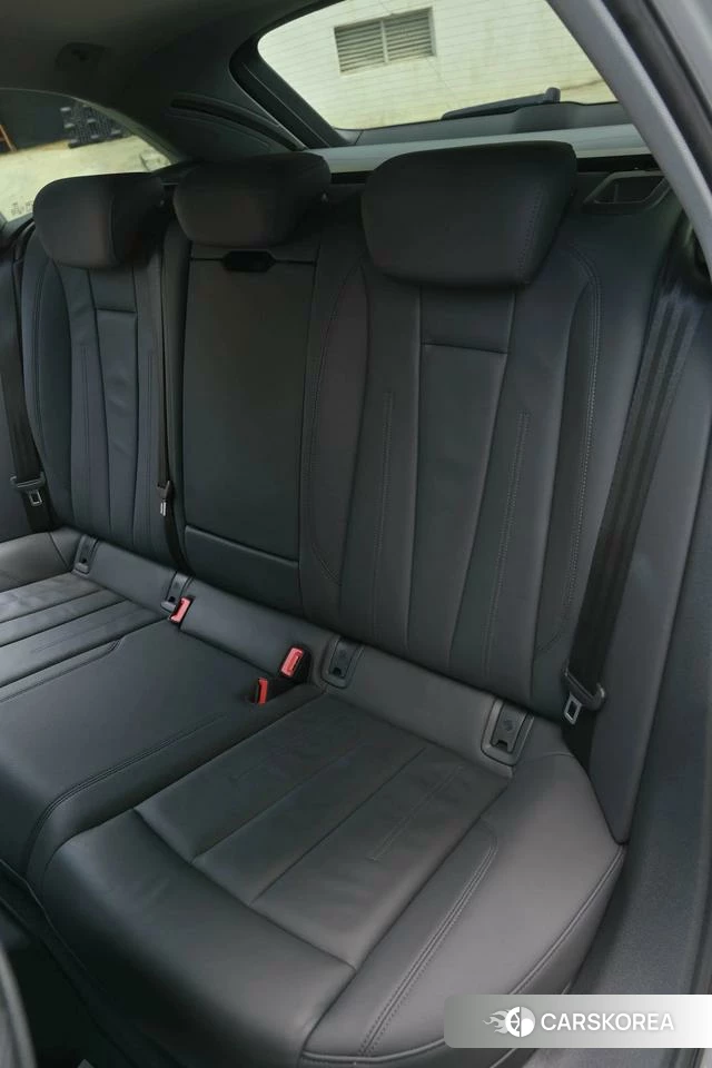 Audi A4 (import) 2021 Темно-серый из Китая, фото 5