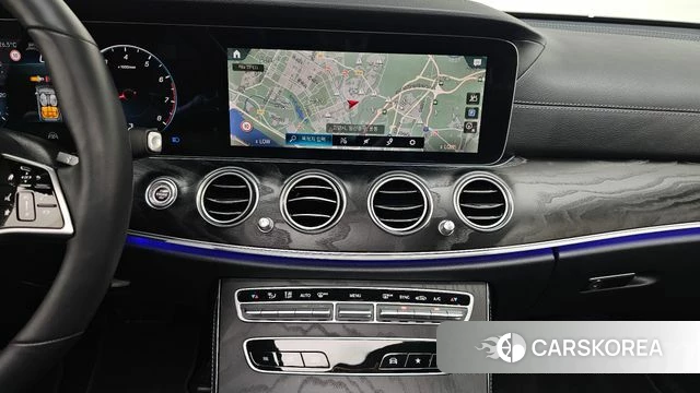 Mercedes-Benz E-Class W213 2023 Черный из Кореи, фото 5