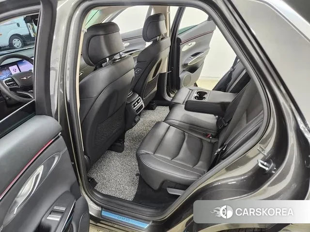 Genesis GV70 2024 Серый из Кореи, фото 5