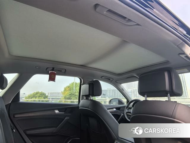 Audi Q5L 2022 Черный из Китая, фото 5