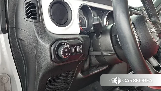 Jeep Wrangler (JL) 2021 Белый из Кореи, фото 5