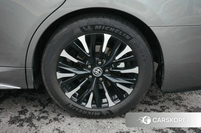 Toyota Alphard 4th Generation 2025 Серебристо-серый из Кореи, фото 5