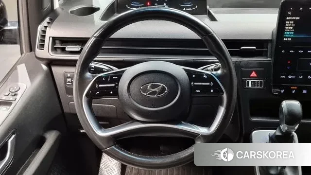 Hyundai Staria 2022 Черный из Кореи, фото 5