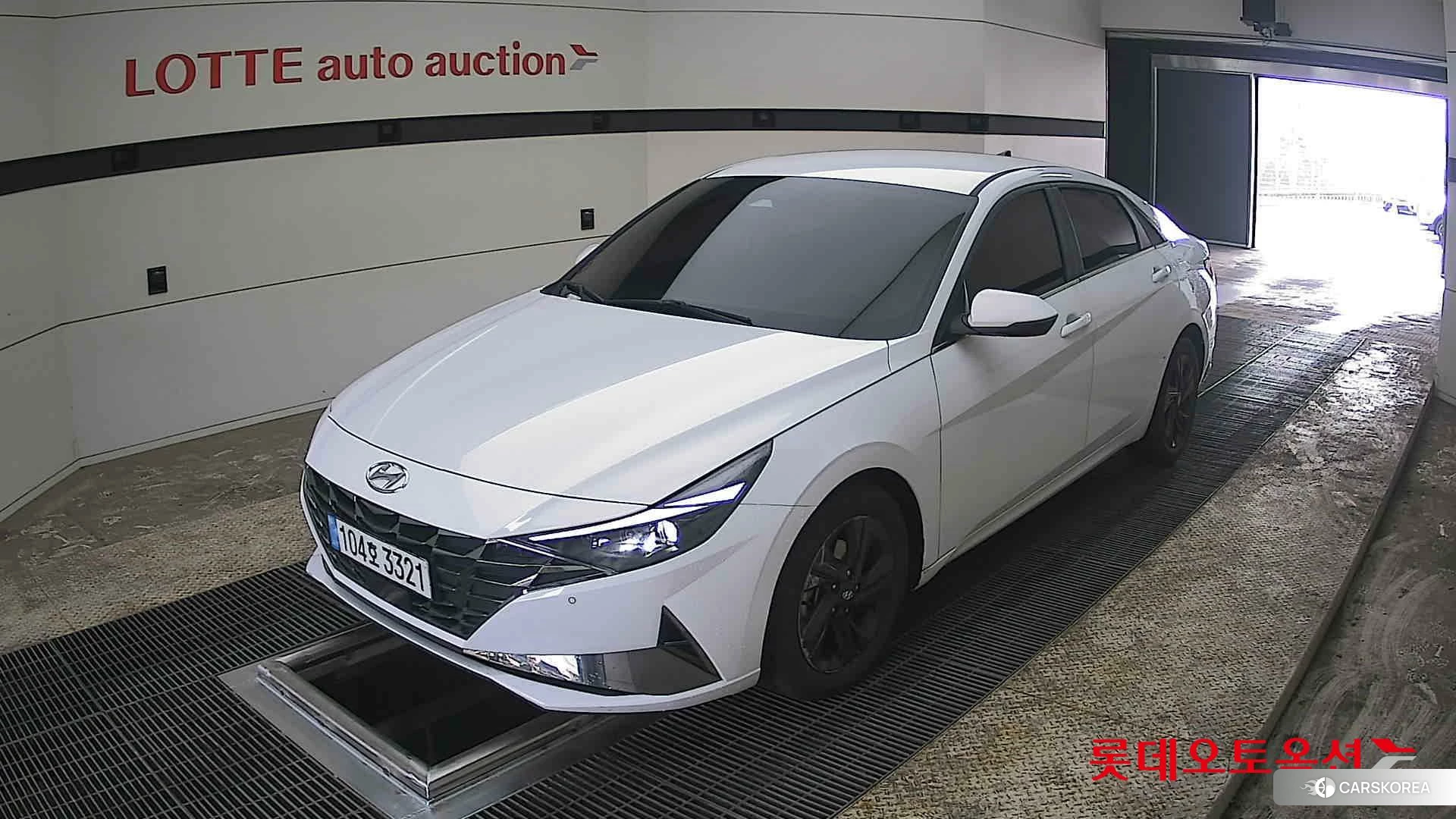 Hyundai Avante 2021 Polar White из Кореи, фото 5