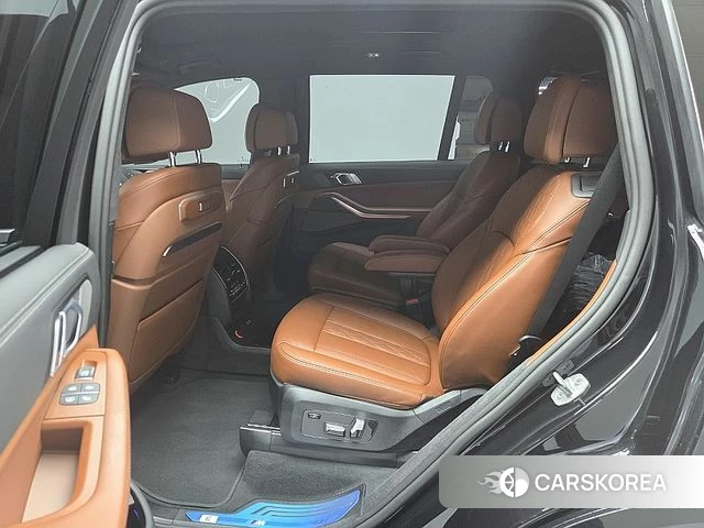 BMW X7 (G07) 2025 Черный из Кореи, фото 5