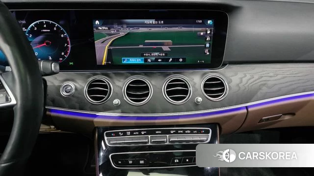 Mercedes-Benz E-Class W213 2022 Синий из Кореи, фото 5