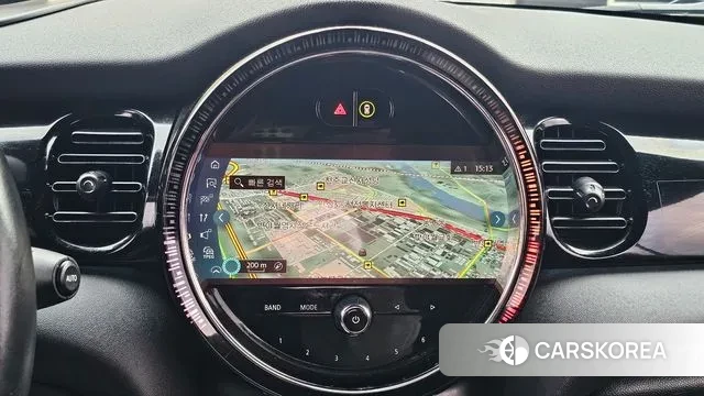 Mini Cooper Convertible 2022 Жемчужный цвет из Кореи, фото 5