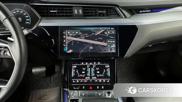 Audi e-Tron 2020 Черный из Кореи, фото 5