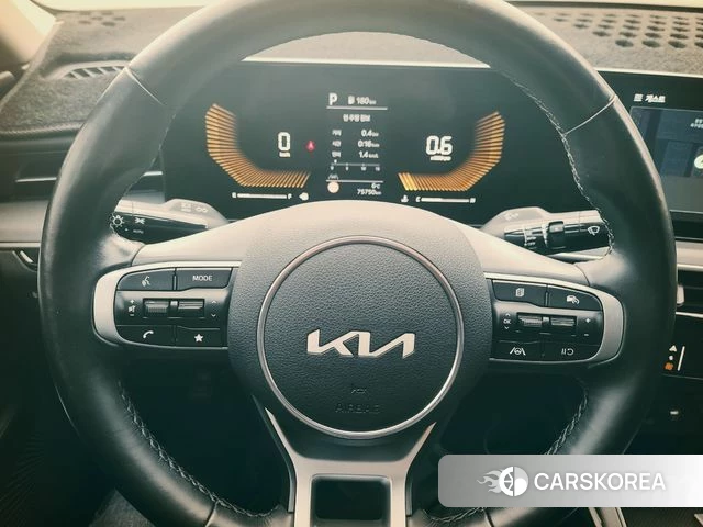 Kia The New K5 3rd generation 2024 Белый из Кореи, фото 5