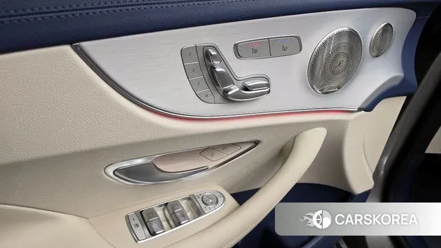 Mercedes-Benz E-Class W213 2023 Песочный из Кореи, фото 5