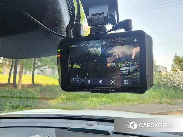 Kia Niro Plus 2022 Белый из Кореи, фото 5