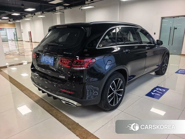 Mercedes-Benz GLC 2023 Черный из Китая, фото 5