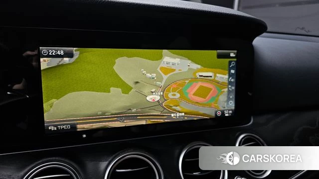 Mercedes-Benz E-Class W213 2018 Белый из Кореи, фото 5