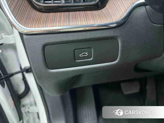 Volvo XC60 2025 Белый из Китая, фото 5