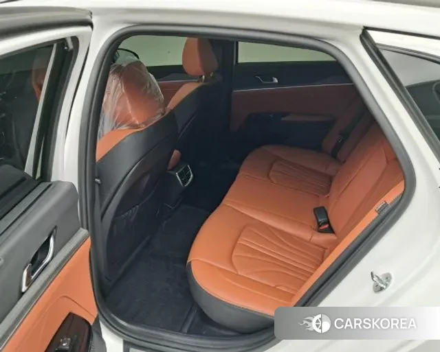 Kia The New K5 Hybrid 3rd generation 2024 Белый из Кореи, фото 5