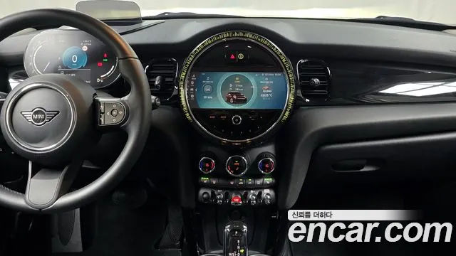 Mini Cooper 2023 Белый из Кореи, фото 5