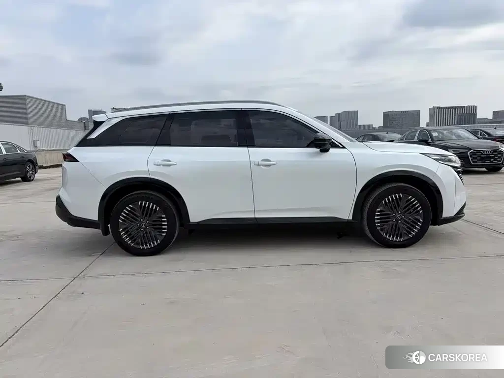 Nissan Pathfinder 2024 Белый из Китая, фото 5