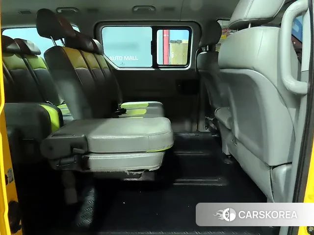 Hyundai The New Grand Starex 2018 Желтый из Кореи, фото 5