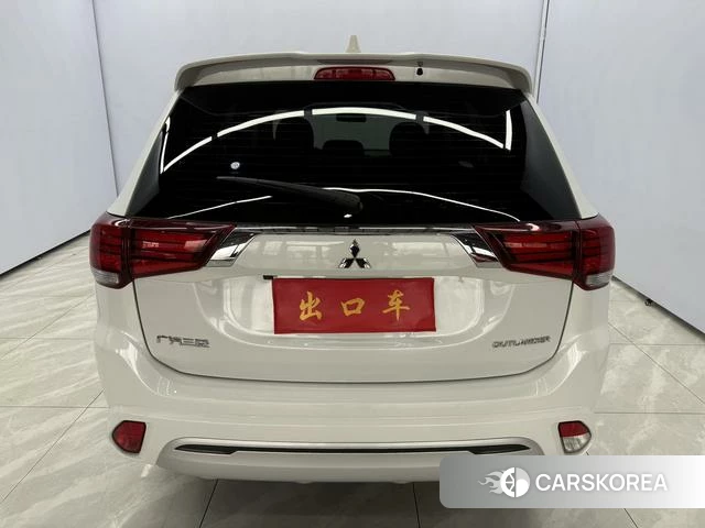 Mitsubishi  Outlander 2022 Белый из Китая, фото 5