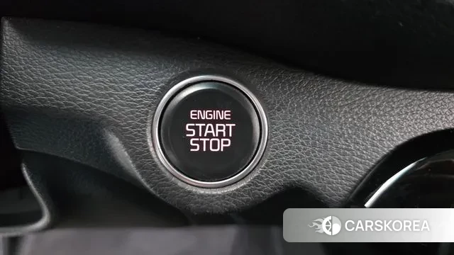 Kia The New K3 2nd generation 2021 Белый из Кореи, фото 5